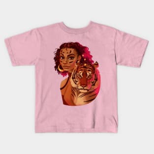 Girl with tiger Kids T-Shirt